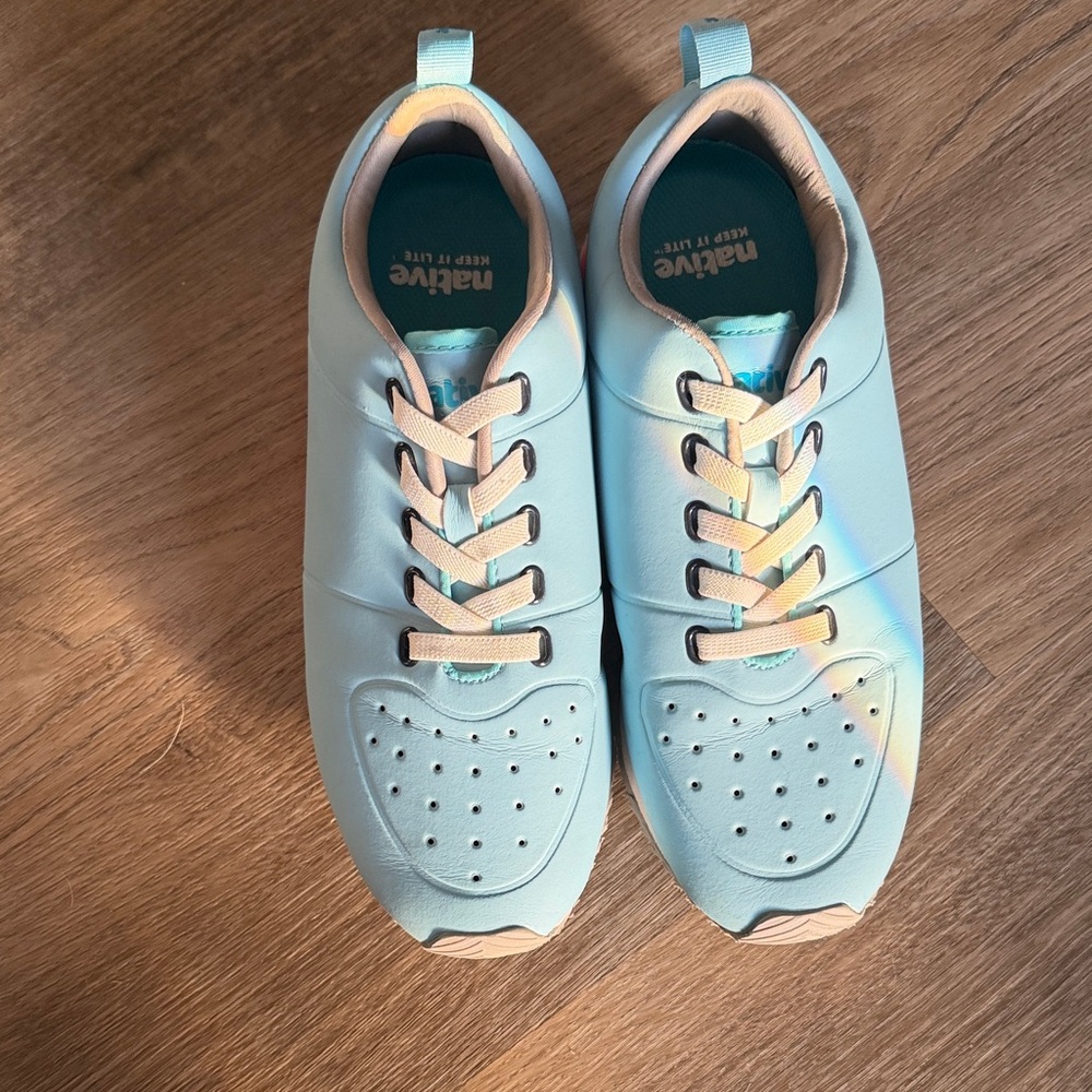 Native Sky Blue Sneakers with Beige Details